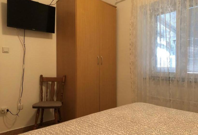 بنسيون Apartmani I Sobe Ivančić1
