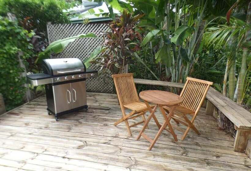 پانسیون Aroa Kainga Bungalows And Apartment