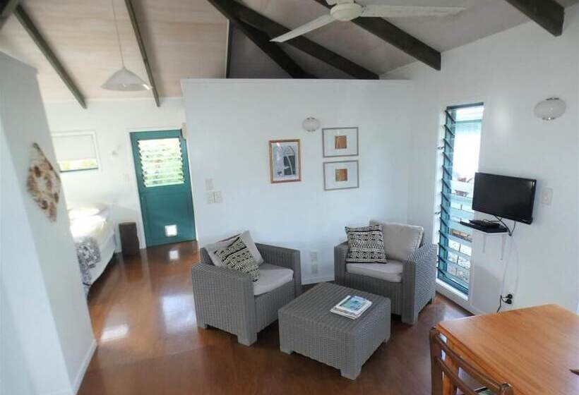 پانسیون Aroa Kainga Bungalows And Apartment