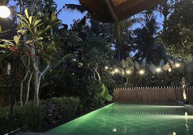 פנסיון Kailash Bali