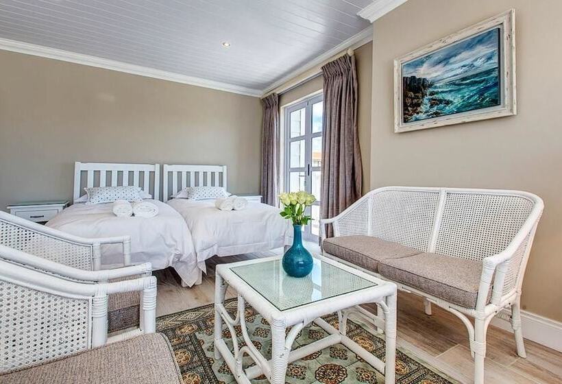 ペンション Marine Manor