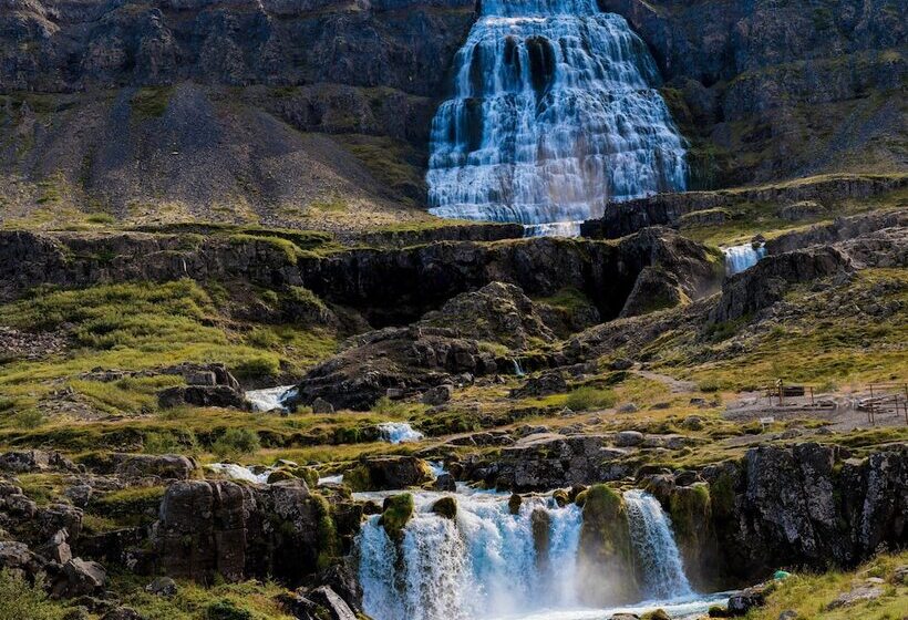 پانسیون Mánagisting Guesthouse