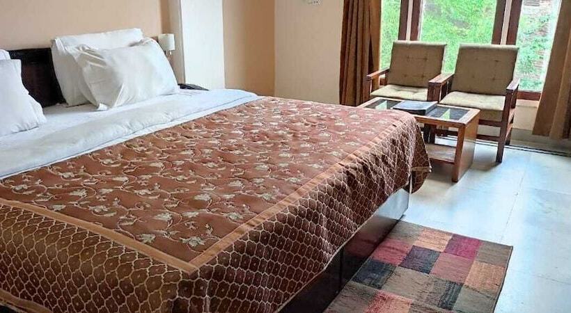 אתר נופש Corbett Kingdom