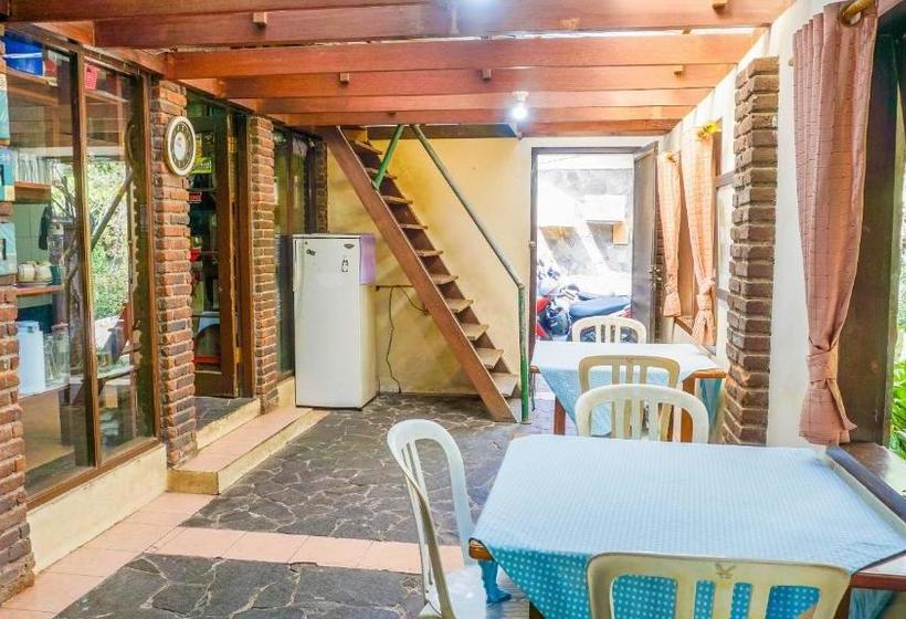 Общежитие Cemara Asri By Oyo Rooms