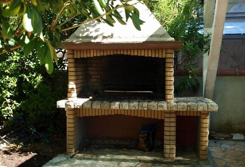 Apartment Complex Kristi