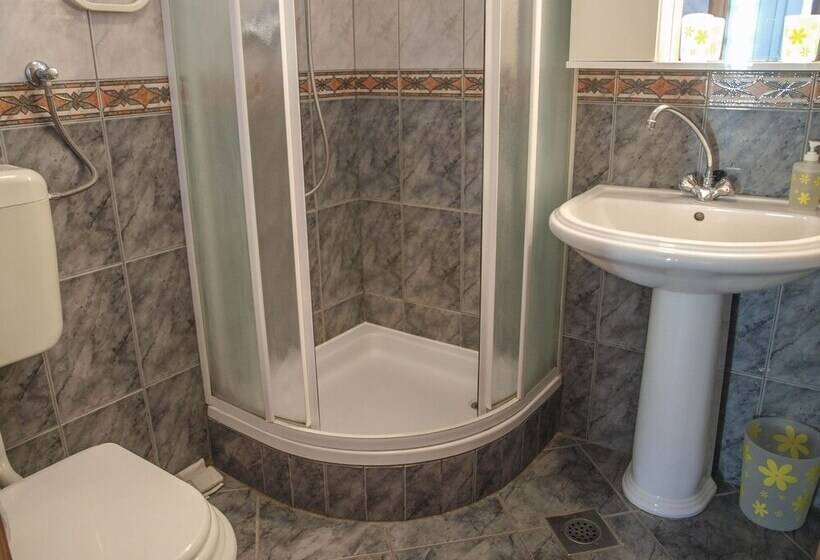 Apartment Complex Kristi