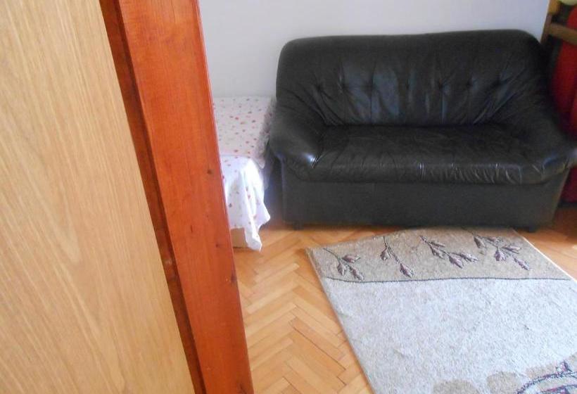 Apartments & Hostel Zdrava Hrana