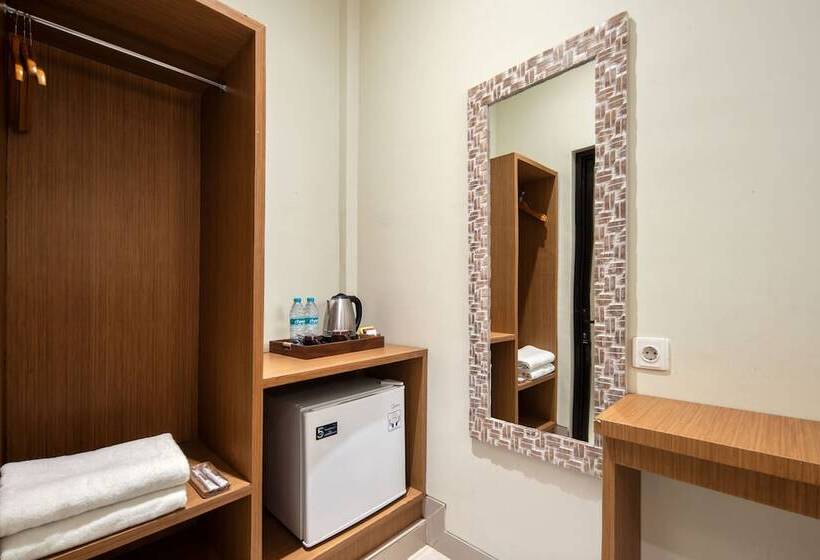 مبيت وإفطار Angkul Angkul Segara Beach Kuta By Kamara