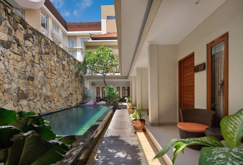 مبيت وإفطار Angkul Angkul Segara Beach Kuta By Kamara