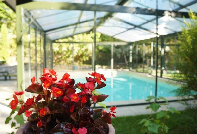 Bed and Breakfast La Maison Des Chartreux