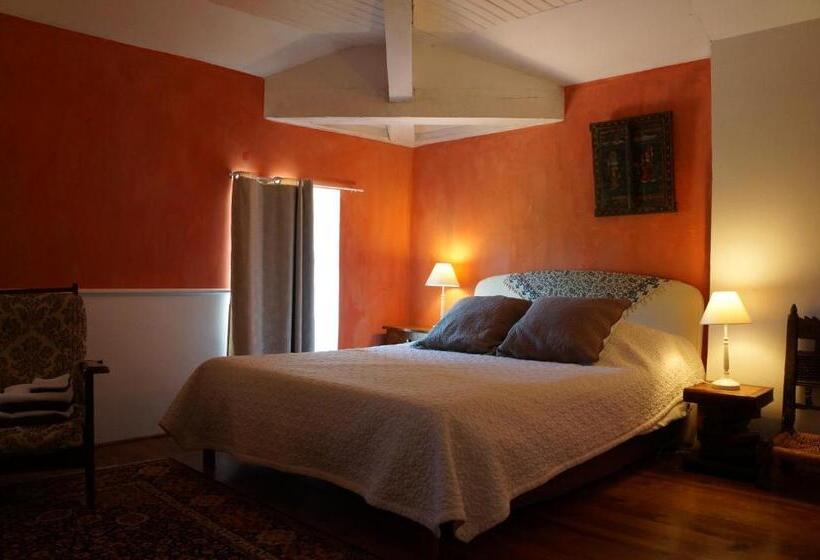 Bed and Breakfast La Maison Des Chartreux