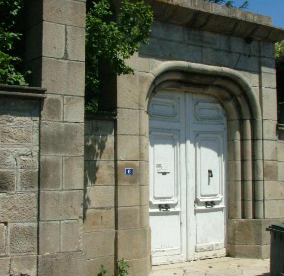 Bed and Breakfast La Maison Des Chartreux