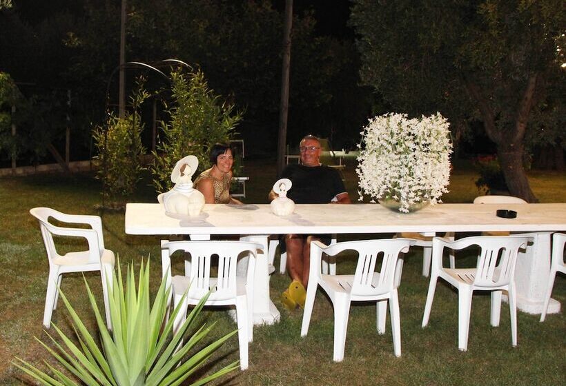 مبيت وإفطار Pensione Degli Ulivi