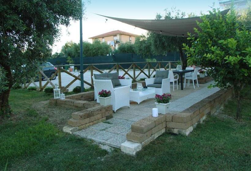 مبيت وإفطار Pensione Degli Ulivi