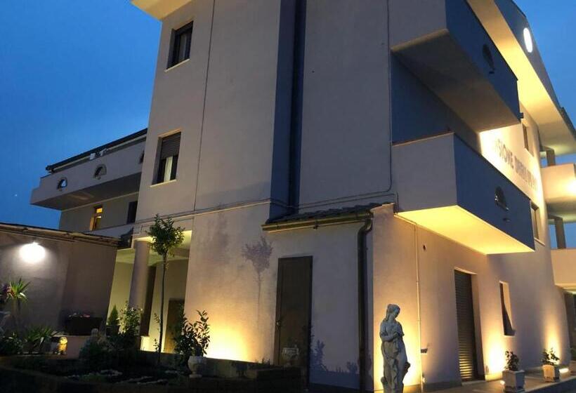 مبيت وإفطار Pensione Degli Ulivi