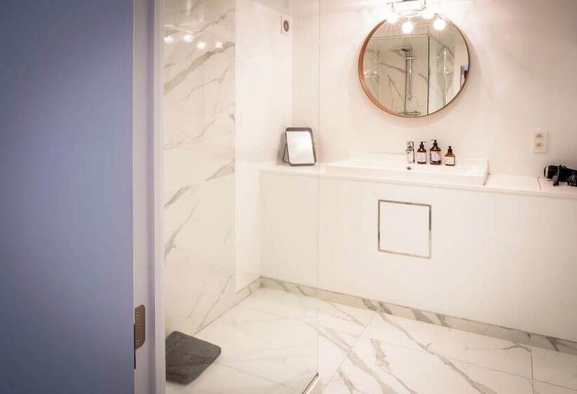 住宿加早餐  Quartier Leonard