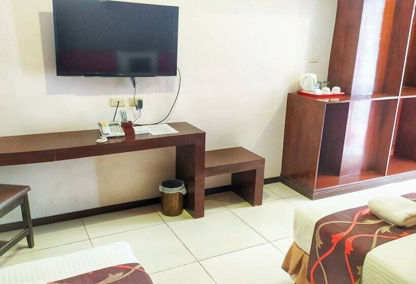 Big Daddy Hotel And Convention Center