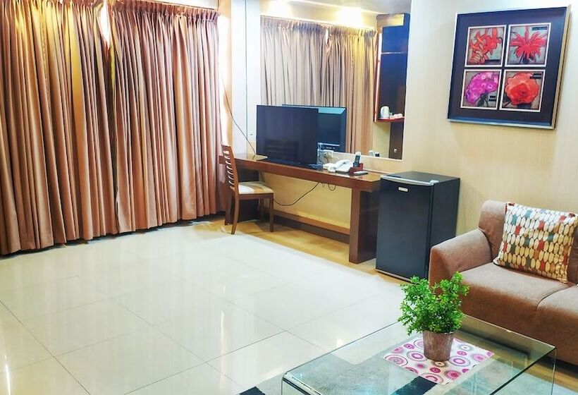 Big Daddy Hotel And Convention Center