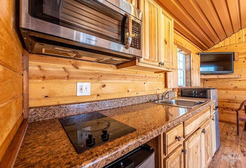 Elite Cabins And Rv Park