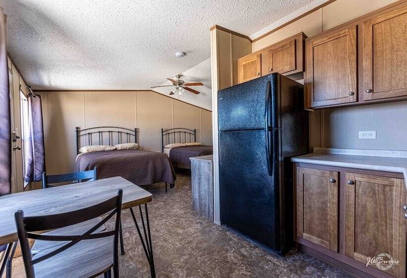 Elite Cabins And Rv Park