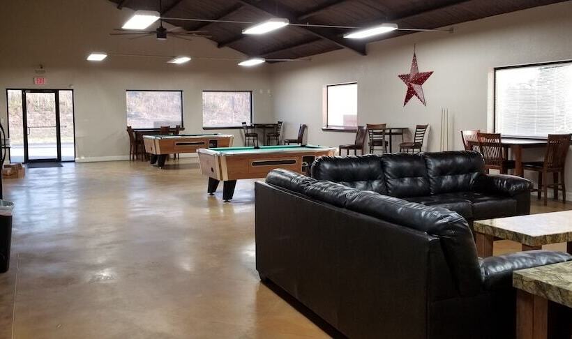 Elite Cabins And Rv Park