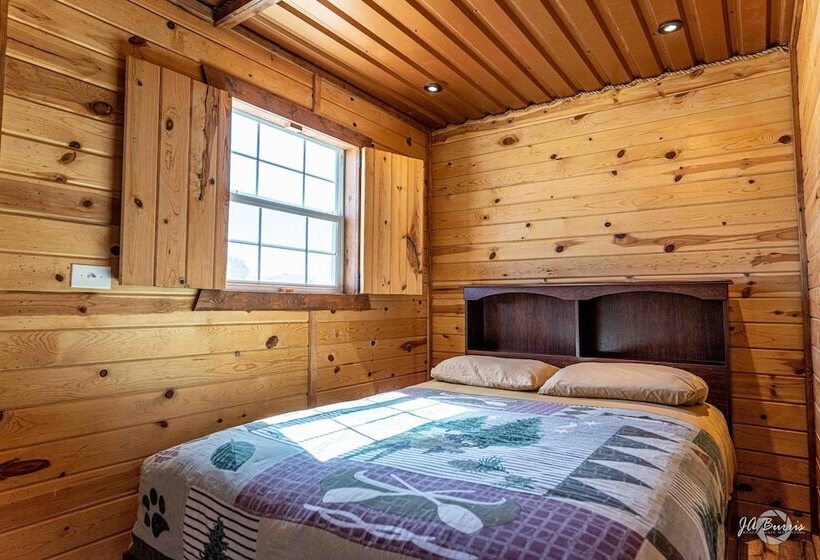 Elite Cabins And Rv Park