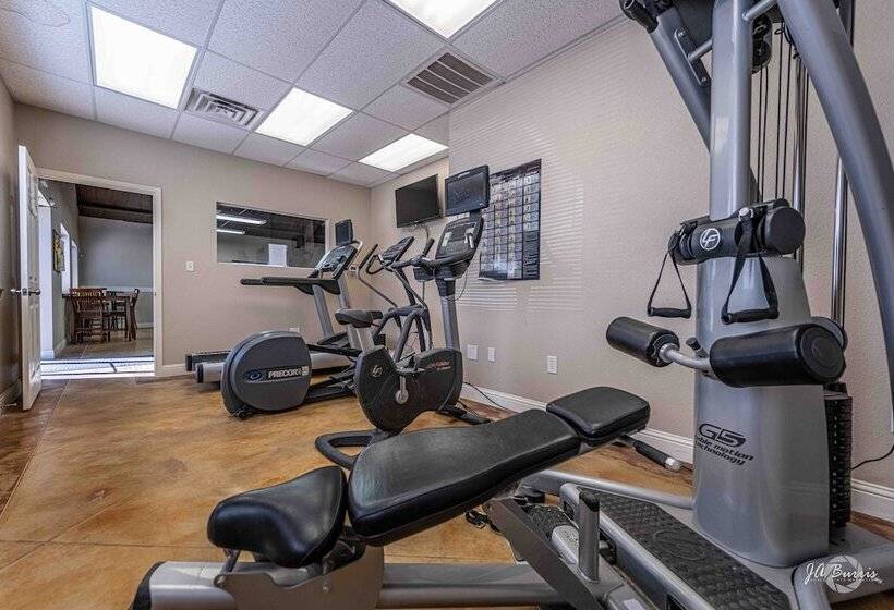 Elite Cabins And Rv Park