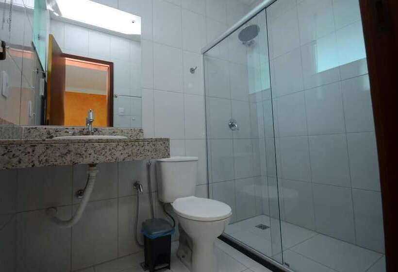 בית מלון כפרי Augustos