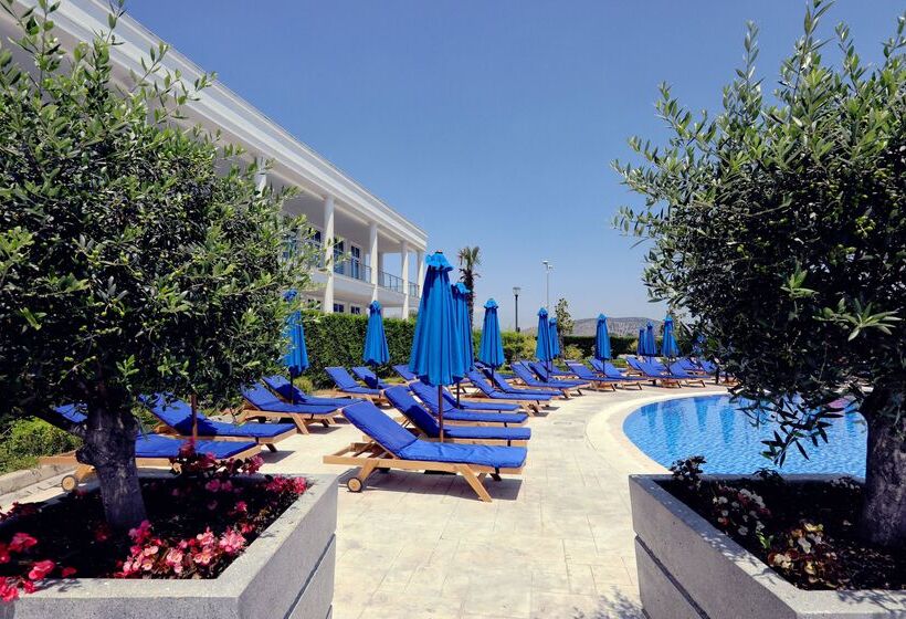 Отель Velipoja Grand Europa Resort, Affiliated By Melia