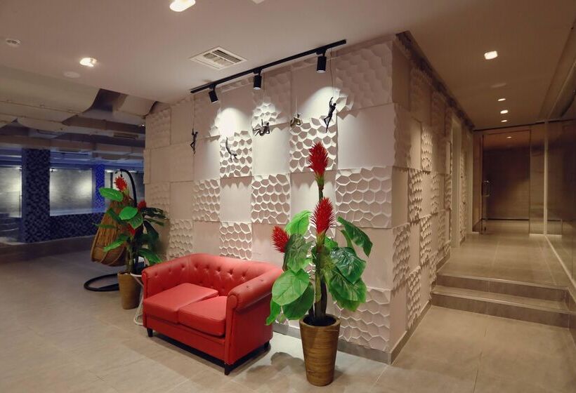 Отель Velipoja Grand Europa Resort, Affiliated By Melia