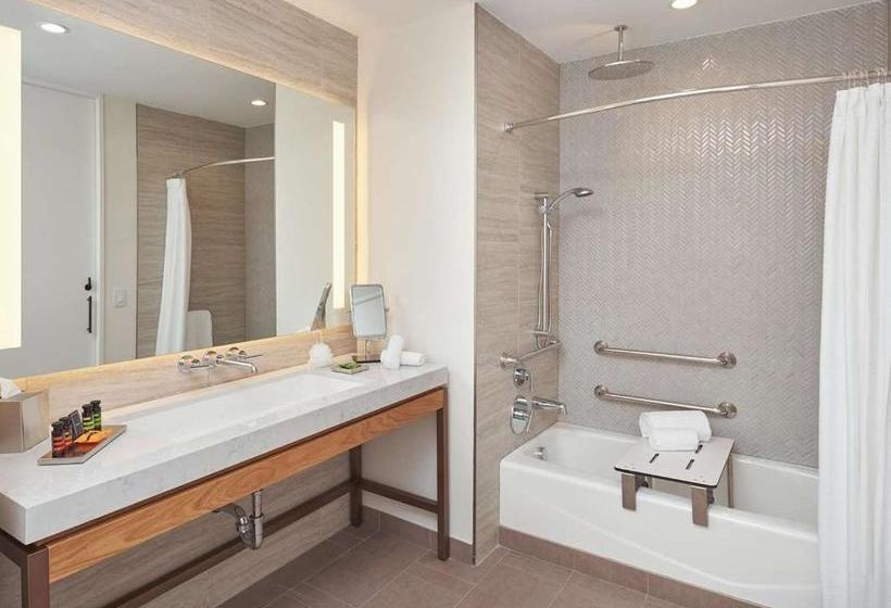 فندق Canopy By Hilton West Palm Beach Downtown