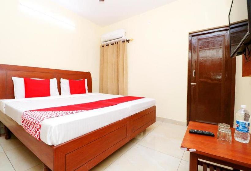 Отель Chinar By Oyo Rooms