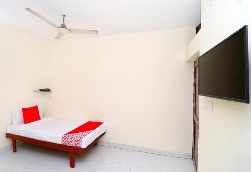 Отель Chinar By Oyo Rooms