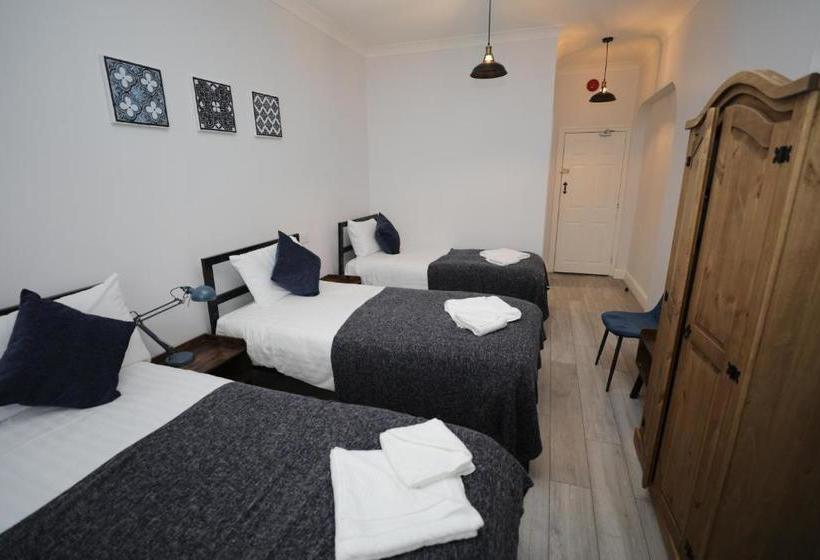 ホテル Golders Park