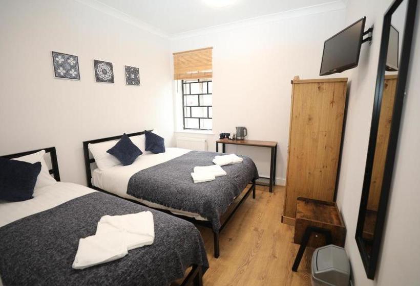 ホテル Golders Park