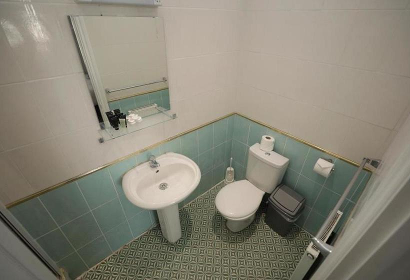 ホテル Golders Park