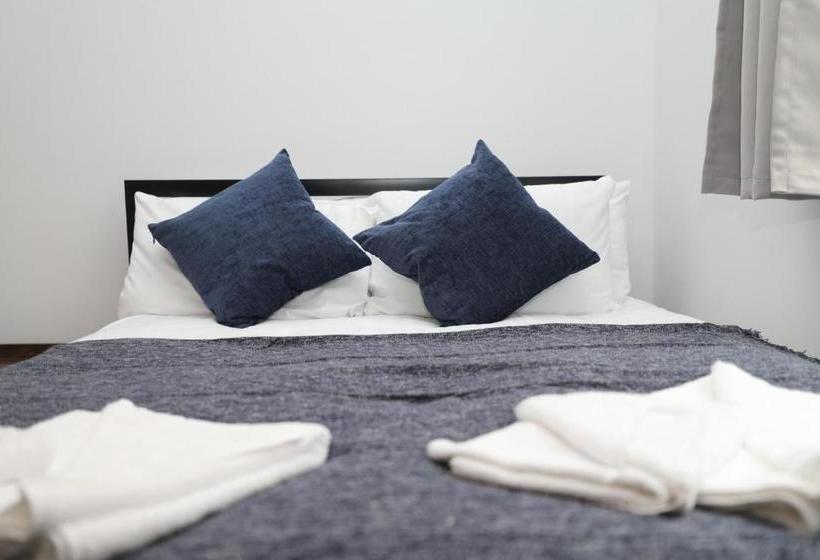 ホテル Golders Park