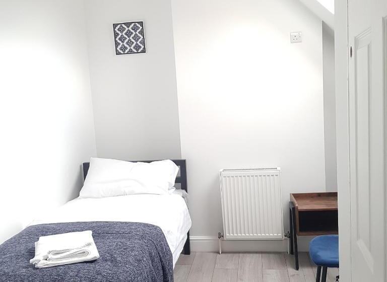 ホテル Golders Park