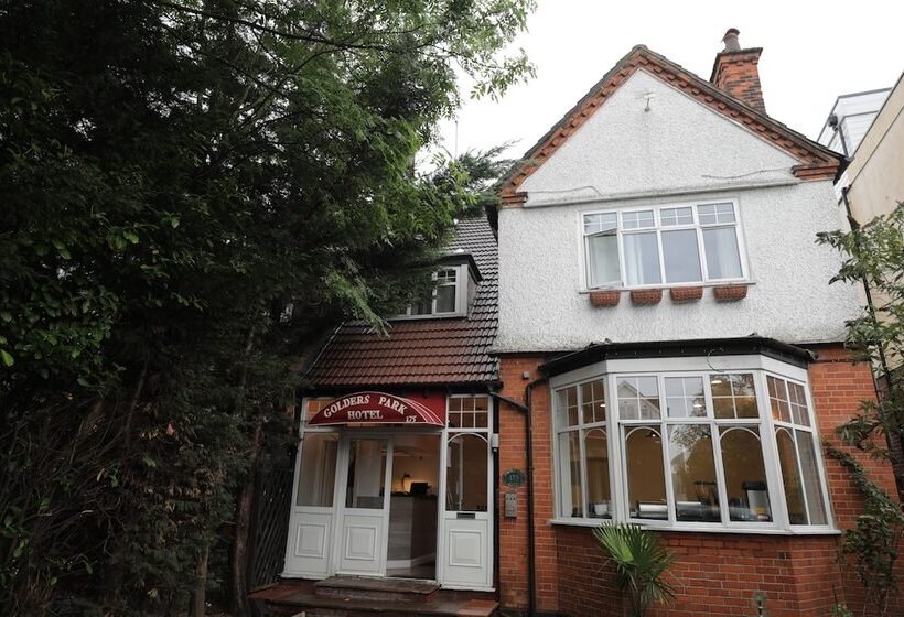 ホテル Golders Park