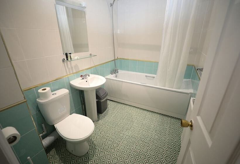 ホテル Golders Park