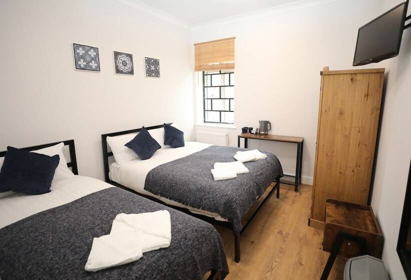 ホテル Golders Park