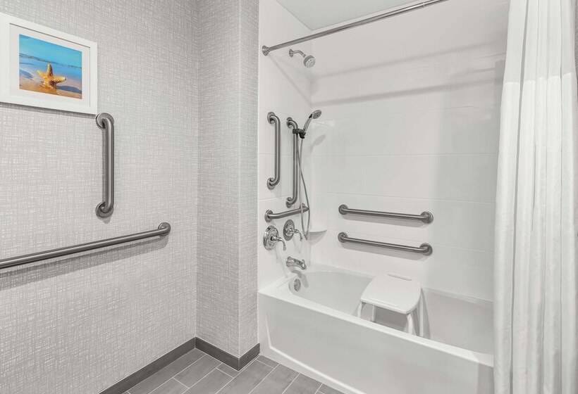 فندق Hampton Inn Odessa Trinity