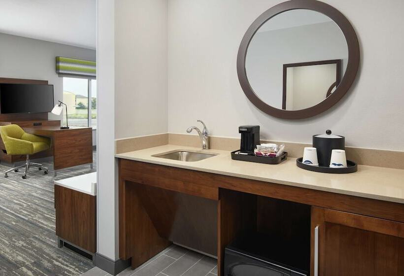 فندق Hampton Inn Odessa Trinity