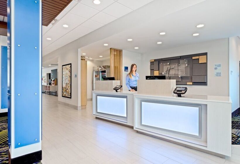 فندق Holiday Inn Express & Suites Niceville   Eglin Area, An Ihg