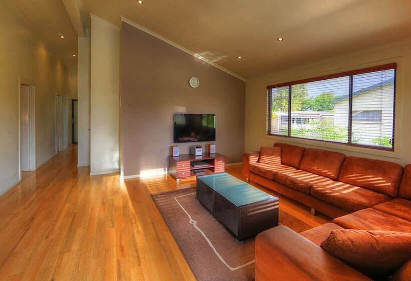 בית מלון כפרי Mountain View Resort