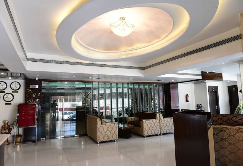 Отель Ravisha Continental