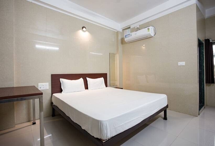 בית מלון כפרי Spot On 23725 Jay Shanti Palace