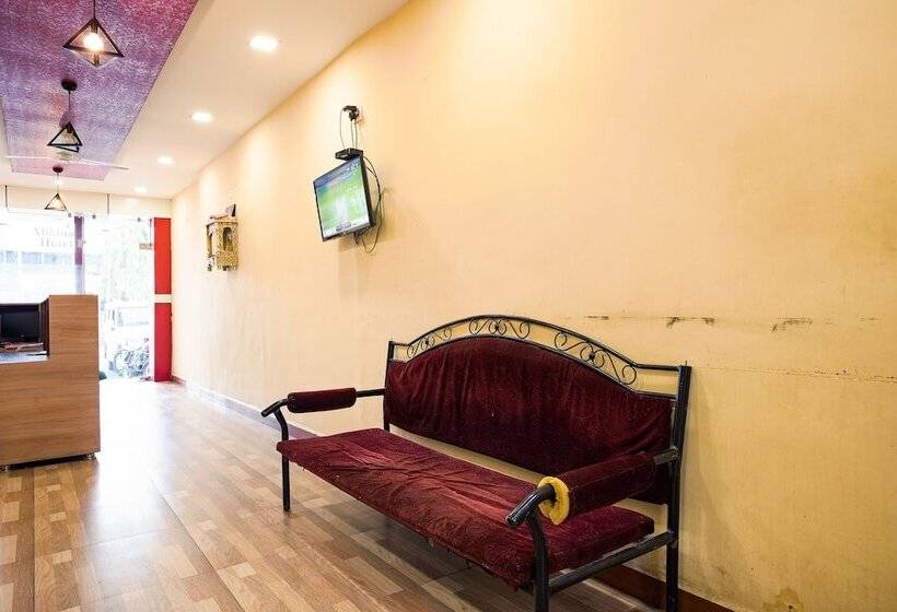 בית מלון כפרי Spot On 23725 Jay Shanti Palace