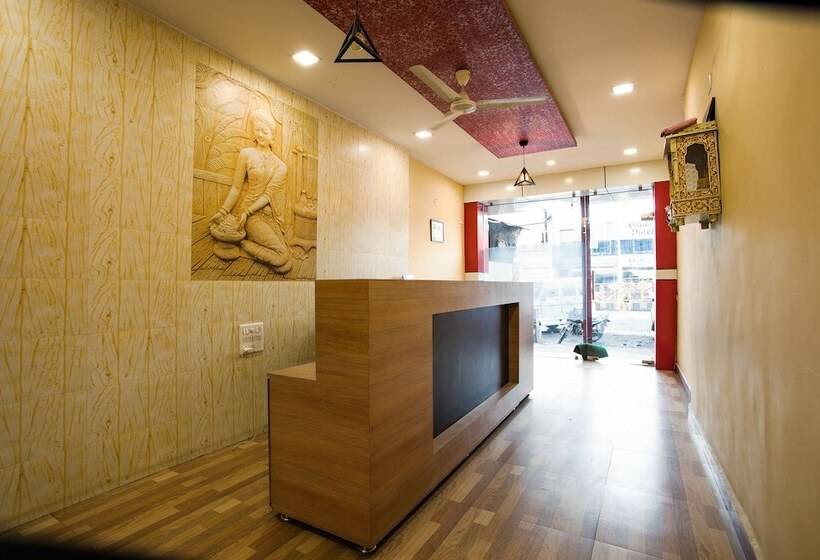 בית מלון כפרי Spot On 23725 Jay Shanti Palace