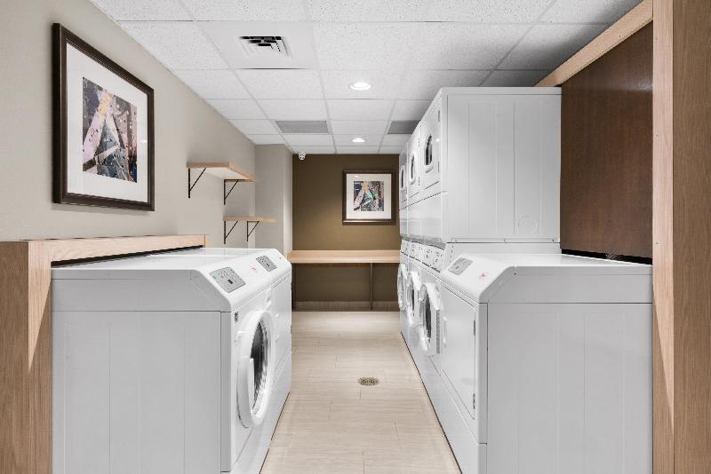 Отель Staybridge Suites   Orenco Station, An Ihg